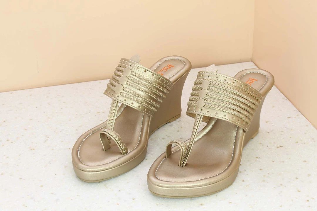 Inc.5 VEDGE HEEL KOLHAPURI - ROSE GOLD SALE 6 Inc.5 VEDGE HEEL KOLHAPURI - ROSE GOLD SALE