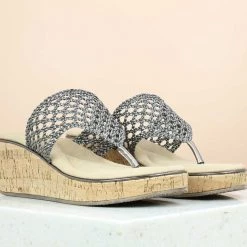 Inc.5 WOVEN PLATFORM THONG-GUN METAL