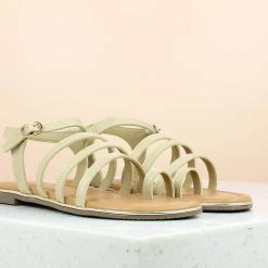 Inc.5 FLAT STRAPY SANDAL-GOLD