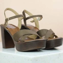 Inc.5 HIGH BLOCK HEEL SANDAL-BROWN