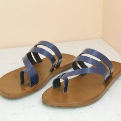 Inc.5 PATTENT FLAT THONG-BLUE SALE