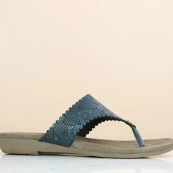 Inc.5 FLAT COMFORT THONG-BLUE SALE