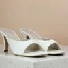Inc.5 Mules BASIC MULE - WHITE