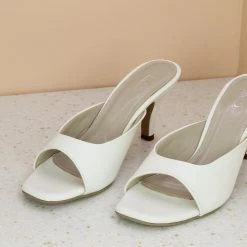Inc.5 Mules BASIC MULE - WHITE
