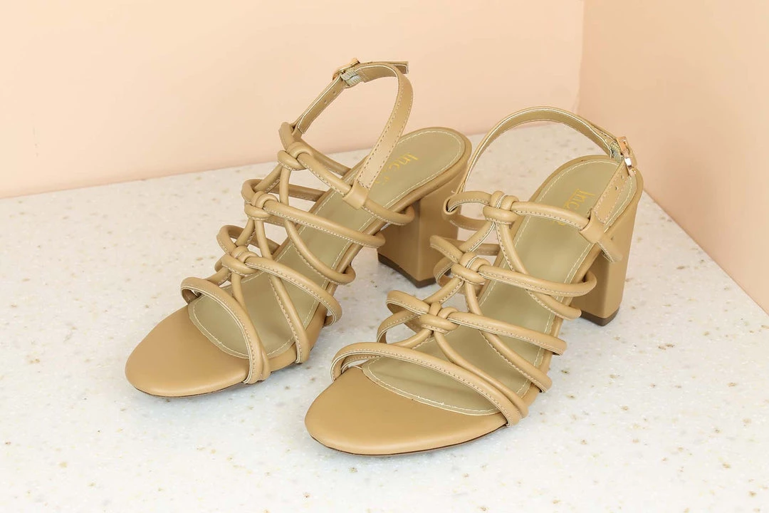 Inc.5 STRAPY BLOCK HEEL SANDAL 6 Inc.5 STRAPY BLOCK HEEL SANDAL