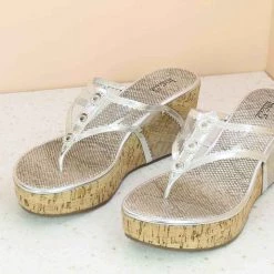 Inc.5 TRANSPARENT COVERED PLATFORM - SILVER 9 Inc.5 TRANSPARENT COVERED PLATFORM - SILVER