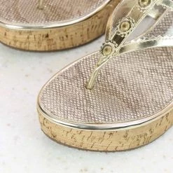 Inc.5 TRANSPARENT COVERED PLATFORM - GOLD SALE