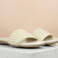 Inc.5 Mules WOVEN FLAT MULE - BEIGE
