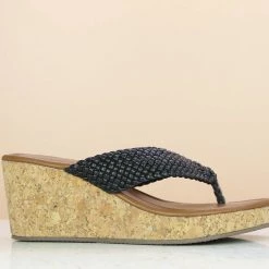 Inc.5 PLATFORM WOVEN THONG - BLACK