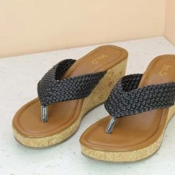 Inc.5 PLATFORM WOVEN THONG - BLACK