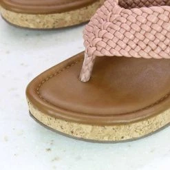 Inc.5 SALE PLATFORM WOVEN THONG - PEACH