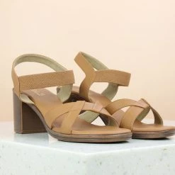 Inc.5 BLOCK HEEL SANDAL-TAN