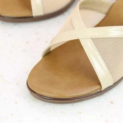 Inc.5 BLOCK HEEL PU MULE-BEIGE