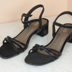 Inc.5 STRAPY BLOCK HEEL SANDAL