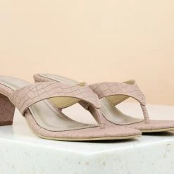 Inc.5 SALE BLOCK HEEL THONG