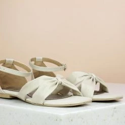 Inc.5 FLAT COUNTERED SANDAL - BEIGE
