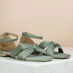 Inc.5 FLAT COUNTERED SANDAL - GREEN