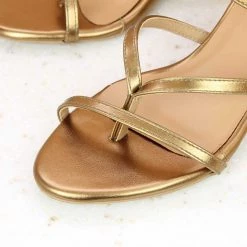 Inc.5 METALLIC ROUND HEEL SANDAL