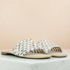 Inc.5 SALE WOVEN FLAT MULE-SILVER