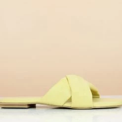 Inc.5 FLAT CASUAL HARD MULE - YELLOW Mules