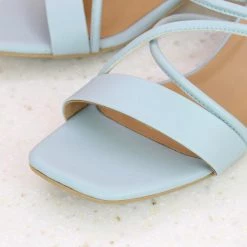 Inc.5 SALE SMALL HEEL MULE - BLUE