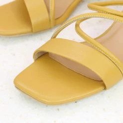 Inc.5 SMALL HEEL MULE - MASTARD