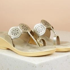 Inc.5 PLATFORM TOE POST