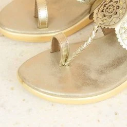 Inc.5 PLATFORM TOE POST