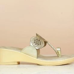 Inc.5 PLATFORM TOE POST