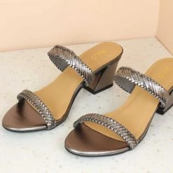 Inc.5 BLOCK HEEL WOVEN MULES