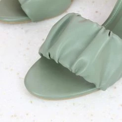 Inc.5 BLOCK HEEL MULE - GREEN