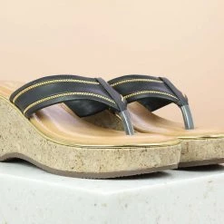 Inc.5 PLATFORM THONG