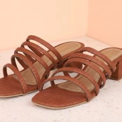 Inc.5 Inc5 STRAPY BLOCK HEEL