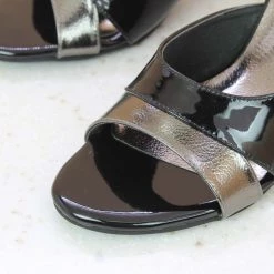 Inc.5 PATTENT MULE - BLACK SALE