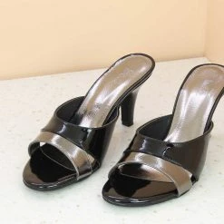 Inc.5 PATTENT MULE - BLACK SALE 9 Inc.5 PATTENT MULE - BLACK SALE