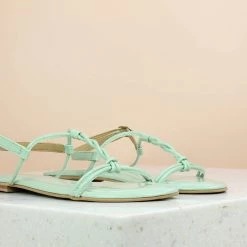Inc.5 PATTENT FLAT SANDAL-PISTA