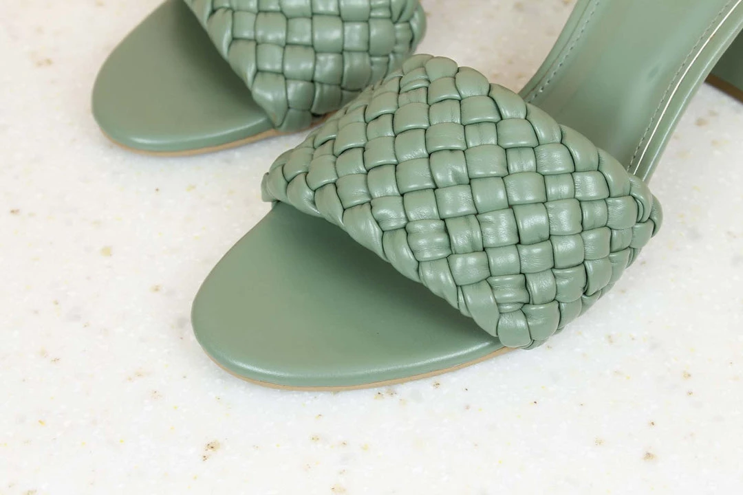 Inc.5 BLOCK HEEL WOVEN MULE Inc5 4 Inc.5 BLOCK HEEL WOVEN MULE Inc5