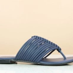 Inc.5 SALE STRAPTY FLAT THONG