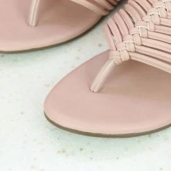 Inc.5 STRAPTY FLAT THONG 8 Inc.5 STRAPTY FLAT THONG