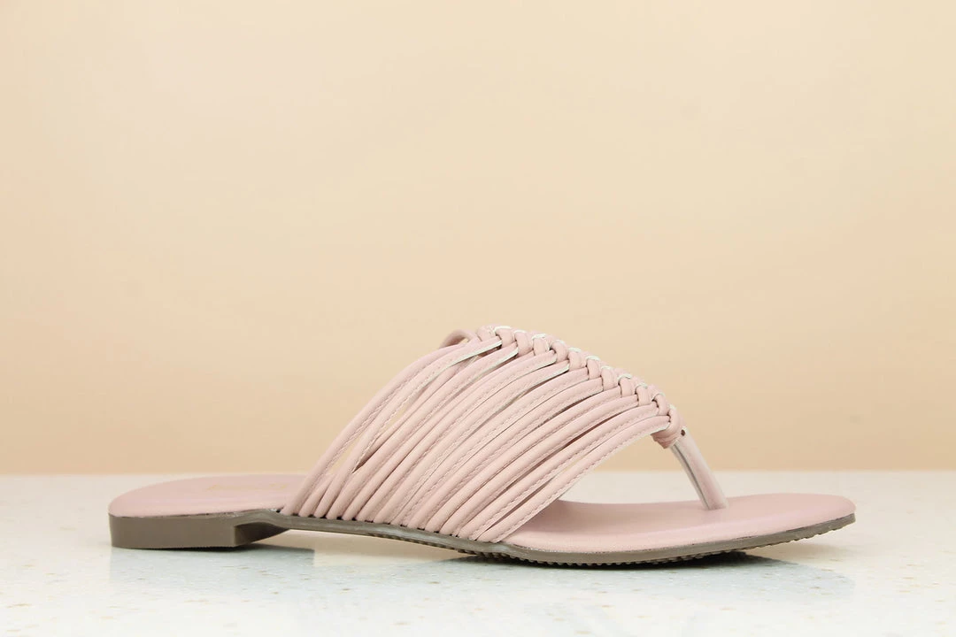 Inc.5 STRAPTY FLAT THONG 6 Inc.5 STRAPTY FLAT THONG