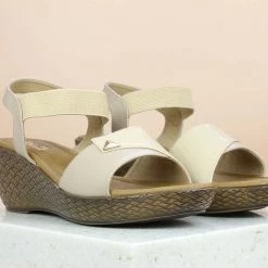 Inc.5 BASIC PLATFORM SANDAL - BEIGE SALE