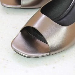 Inc.5 BLOCK HEEL MULE - GUN METAL