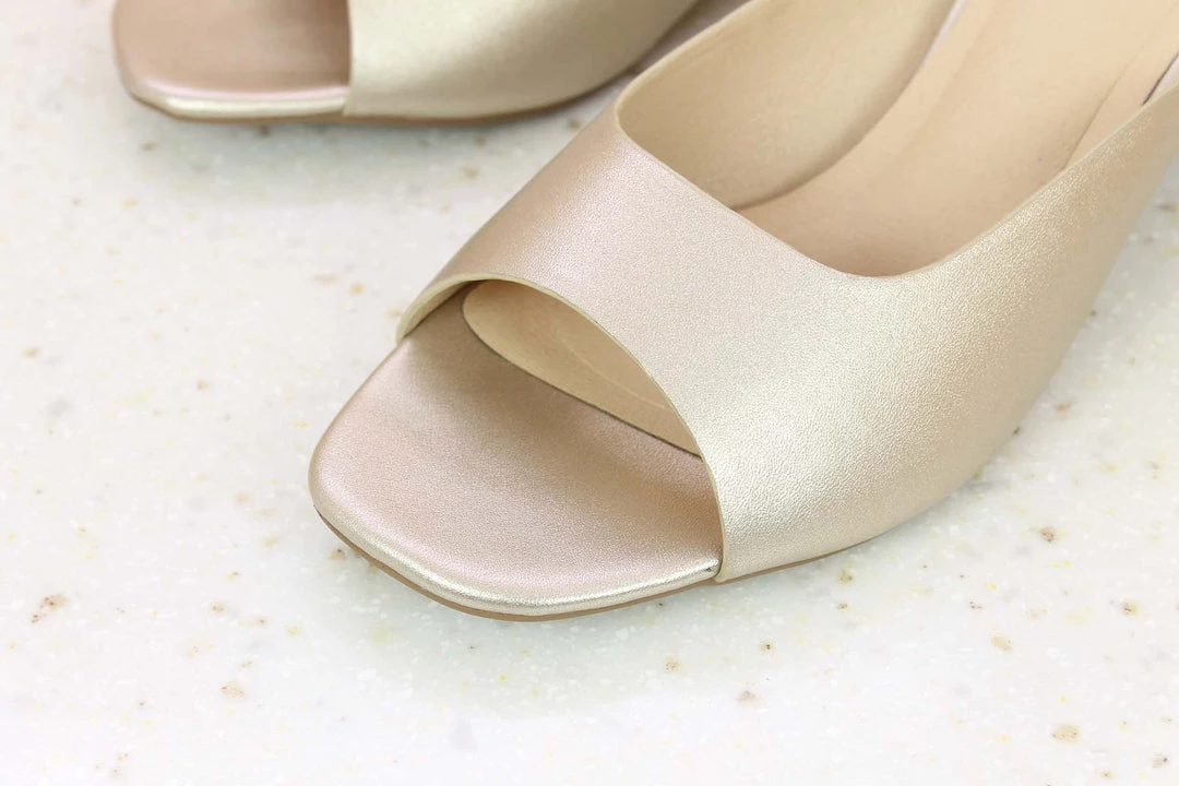 Inc.5 BLOCK HEEL MULE - LIGHT GOLD 4 Inc.5 BLOCK HEEL MULE - LIGHT GOLD