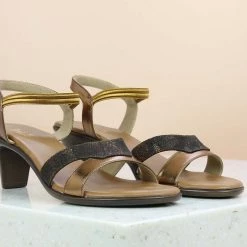 Inc.5 BASIC SMALL HEEL SANDAL - ANTIQUE GOLD
