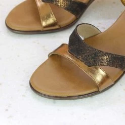 Inc.5 BASIC SMALL HEEL SANDAL - ANTIQUE GOLD