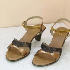 Inc.5 BASIC SMALL HEEL SANDAL - ANTIQUE GOLD