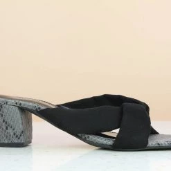 Inc.5 SUEDE BLOCK HEEL MULES