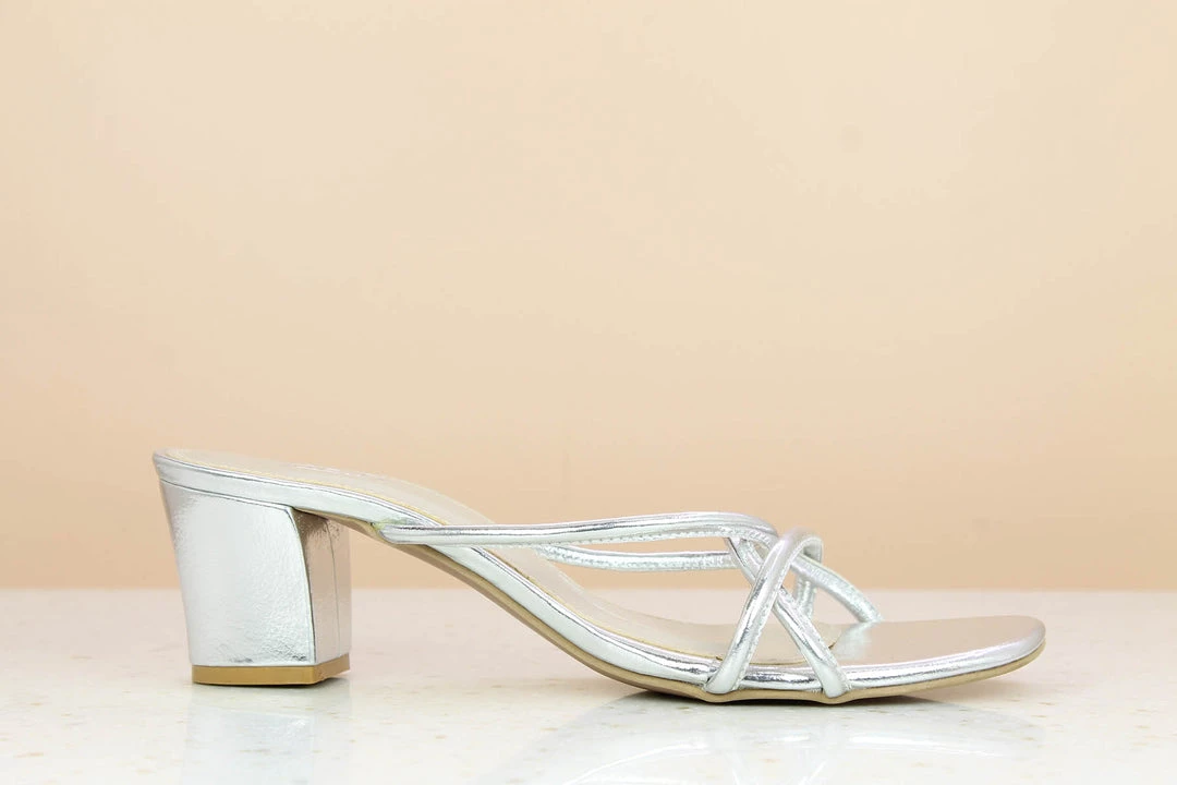 Inc.5 STRAPTY BLOCK HEEL MULES 6 Inc.5 STRAPTY BLOCK HEEL MULES