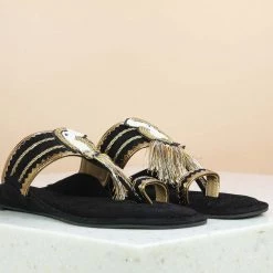 Inc.5 FLAT KOLHAPURI - BLACK SALE