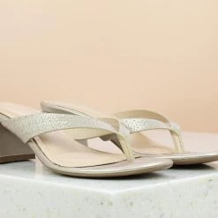 Inc.5 BLOCK HEEL EMBOSSED THONG - LIGHT GOLD